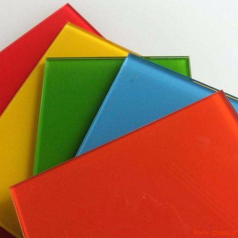 COLORED LAMINATED SAFETY GLASS